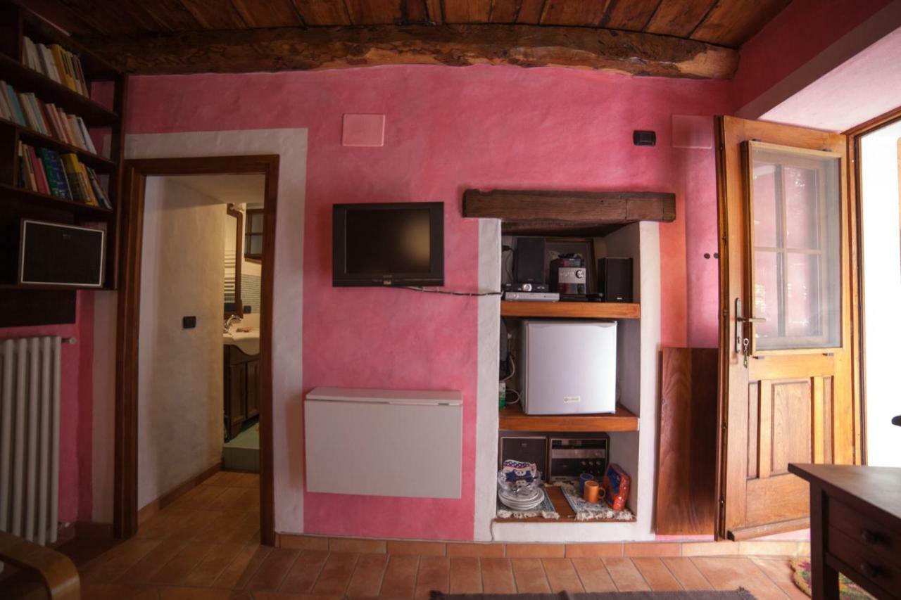 La Vecchia Casa Rosa Apartment กันเนโร ริเวียรา ภายนอก รูปภาพ